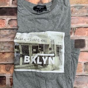 Albee square mall t-shirt, Sz -M